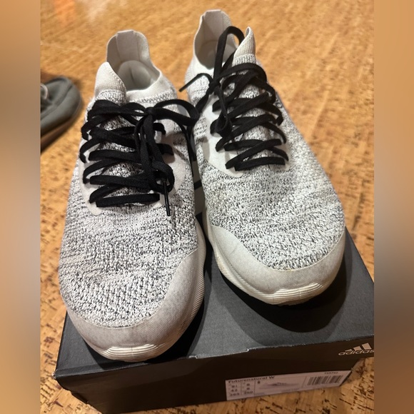 Adisas womens Futurenatural Shoes size 9.5 - Picture 2 of 4